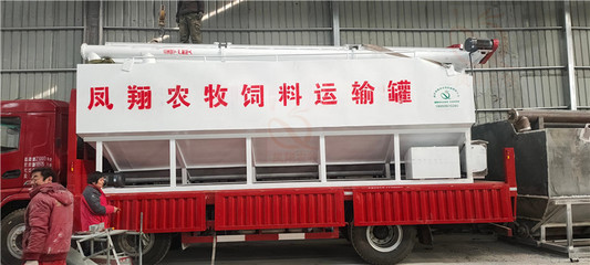 散裝飼料運(yùn)輸車 汽車經(jīng)銷商市場的新機(jī)遇